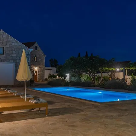 Villa Luic