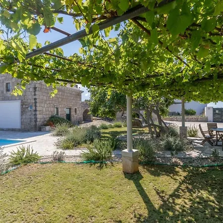Villa Luic Čilipi