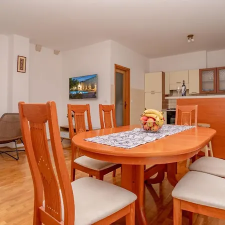 Villa Luic